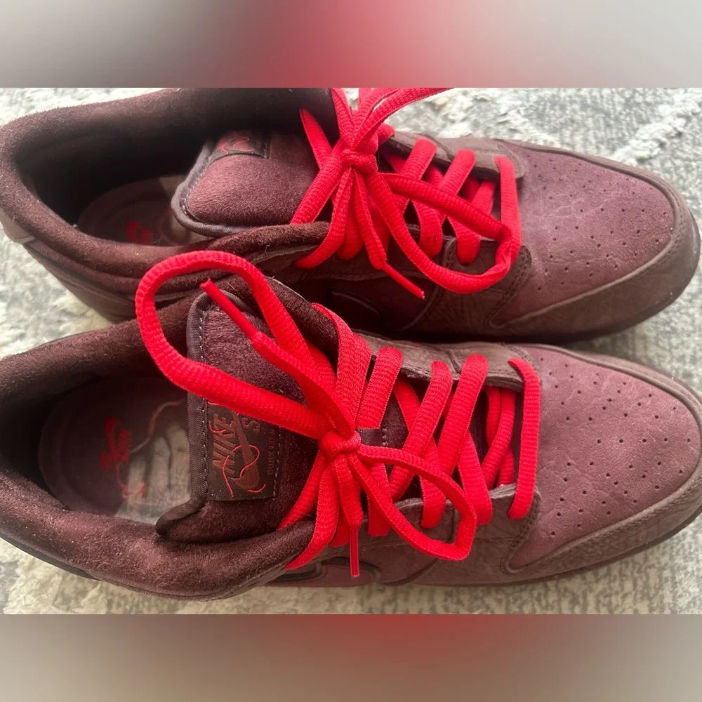 Nike SB Dunk City of Love Men’s 13 barely worn with box and laces